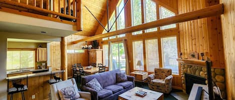 TV, fireplace