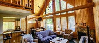 3BR Chalet | Queen, Twin Beds & Private Hot Tub