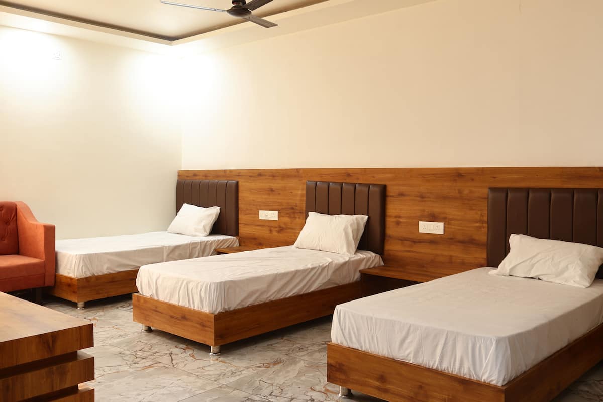 Deluxe Shared Dormitory