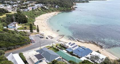 Norah Beach Shack 2 – 30m to beach!