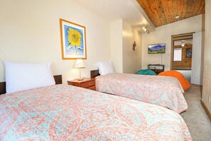 3 chambres, fer et planche Ă repasser, Wi-Fi gratuit, draps fournis