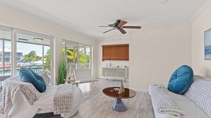 Unclassified image, 5 of 49, button