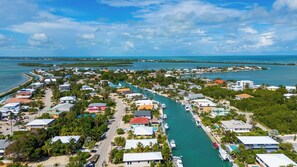 Unclassified image, 4 of 49, button - Duck Key Livin in Paradise with a heated pool 75 ft of dockage 2 paddleboards (Marathon)