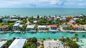 Unclassified image, 5 of 49, button - Duck Key Livin in Paradise with a heated pool 75 ft of dockage 2 paddleboards (Marathon)