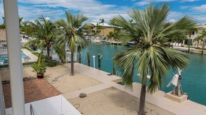 Unclassified image, 3 of 49, button - Duck Key Livin in Paradise with a heated pool 75 ft of dockage 2 paddleboards (Marathon)