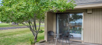 LCR028 | Lodge Room with amazing mountains and meadow views.