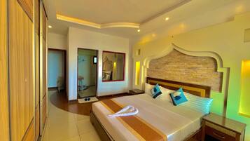 Family Apartment, Ocean View | 2 bedrooms, iron/ironing board, free WiFi