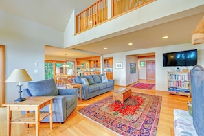 House (4 Bedrooms) | Interior - Hood Canal Home w/ Stunning Views & Private Beach (Brinnon)