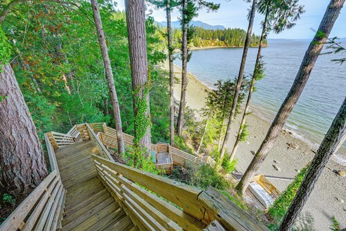 Hood Canal Home w/ Stunning Views & Private Beach