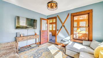 Cottage (2 Bedrooms) | Interior