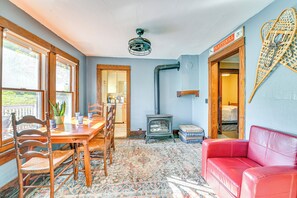 Cottage (2 Bedrooms) | Interior