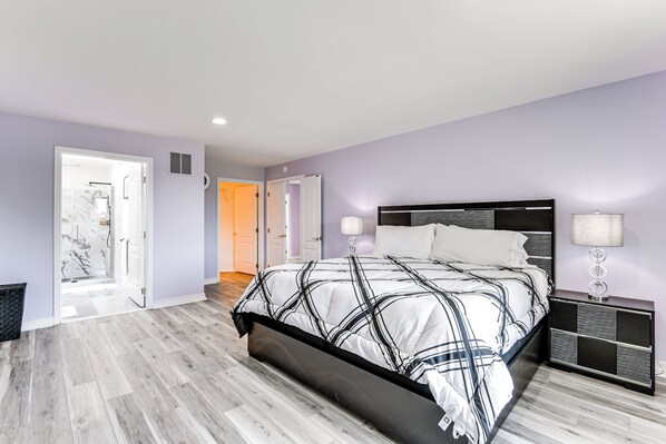 House (3 Bedrooms) | Interior