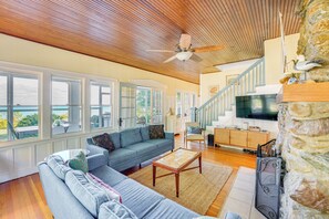 House (5 Bedrooms) | Interior