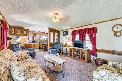 Paden City Home Near Ohio River!