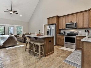 Unclassified image, 5 of 22, button