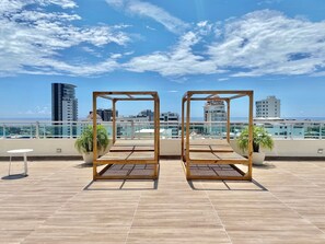 Terrace/patio - Beautiful, City Center 2 BR Condo, Full AC, Gym Rooftop Terrace Spectacular View (Santo Domingo)