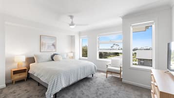 6 bedrooms, iron/ironing board, travel crib, internet