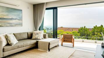 Apartment | 2 bedrooms, desk, Internet