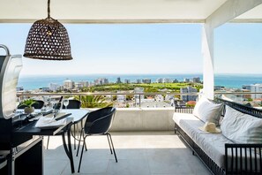 Apartment - Experience First-class Holidaying at Ocean Vue (Cape Town)
