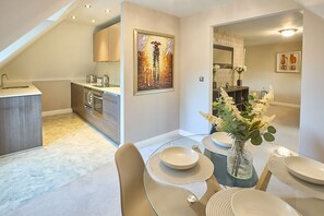 Apartment | 2 bedrooms - Host Stay Danford Court (Solihull)