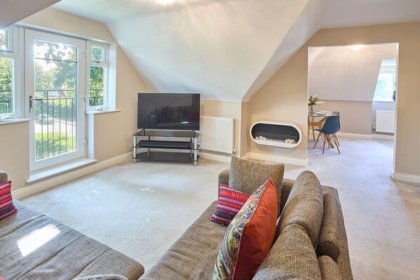 Apartment | 2 bedrooms - Host Stay Danford Court (Solihull)