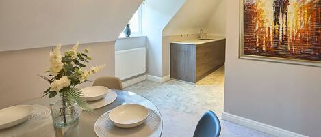 2 bedrooms