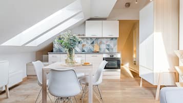 Apartment | Living room | Flat-screen TV