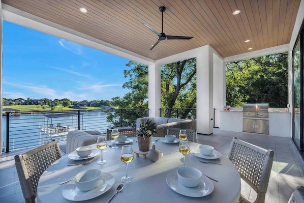 Outdoor dining