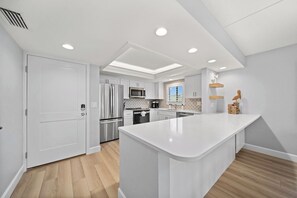 Fridge, microwave, oven, stovetop - Recently Remodeled 2 Bedroom Condo on Sanibel with Gulf Views!! (Sanibel)