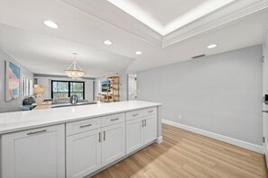 Interior - Recently Remodeled 2 Bedroom Condo on Sanibel with Gulf Views!! (Sanibel)