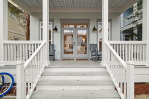 Exterior detail - Steps from Rosemary & Seacrest Town Center! Located in the heart of Seacrest! Co (Seacrest Beach)