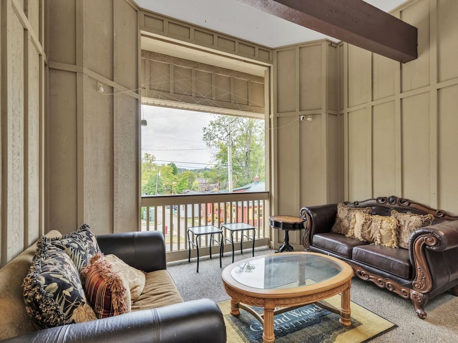 Suite, 1 chambre | Coin séjour