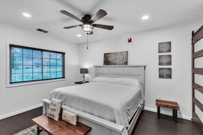 1 bedroom, iron/ironing board, free WiFi - 2nd Floor Front Side Signature Suite - 201 by Grand Wood Suites (Nashville)