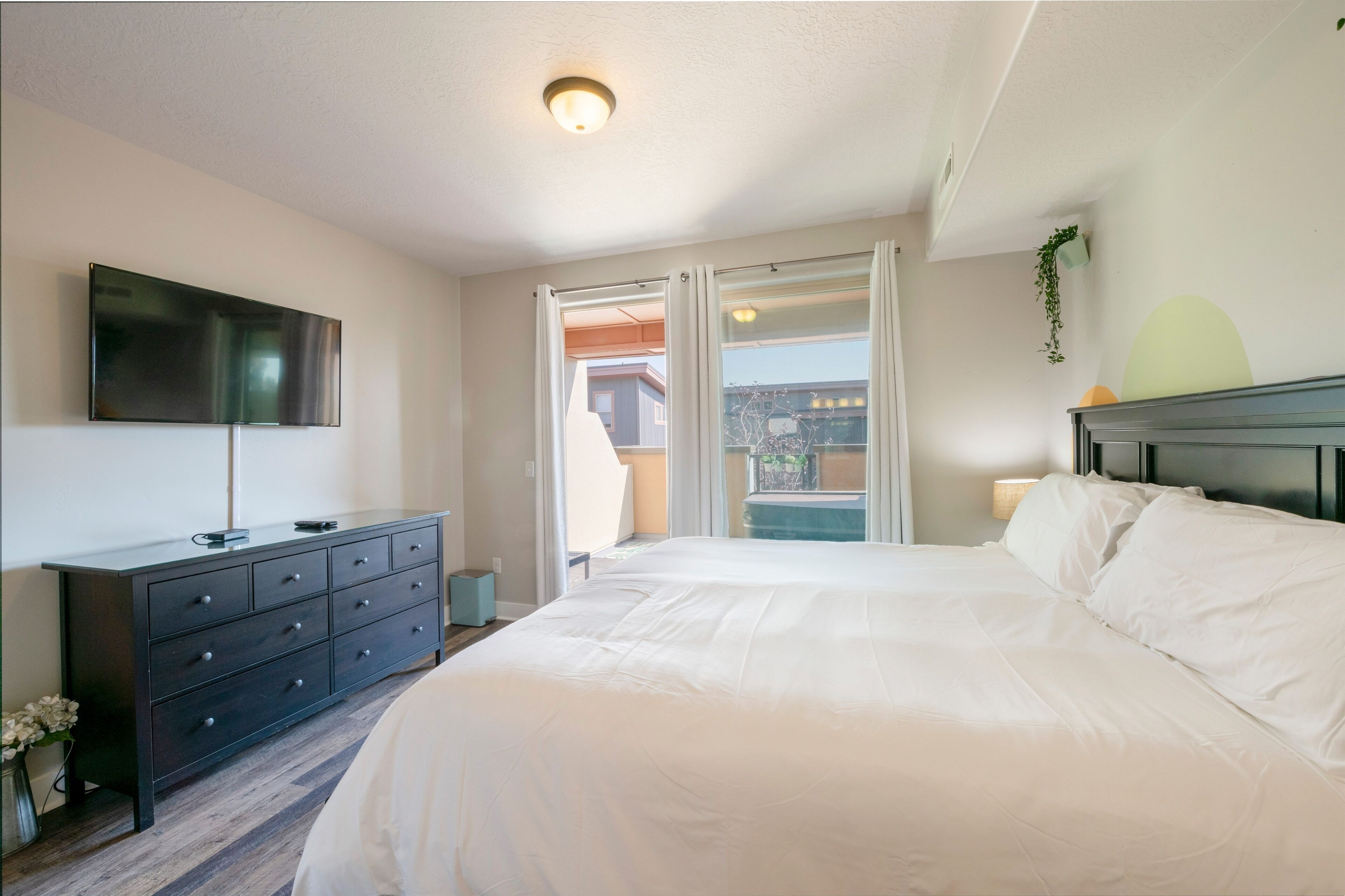 Condo, 2 Bedrooms | 2 bedrooms, iron/ironing board, free WiFi