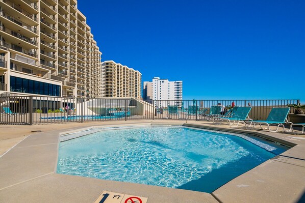 Condo, 2 quartos | Piscina | Piscina interna, piscina externa