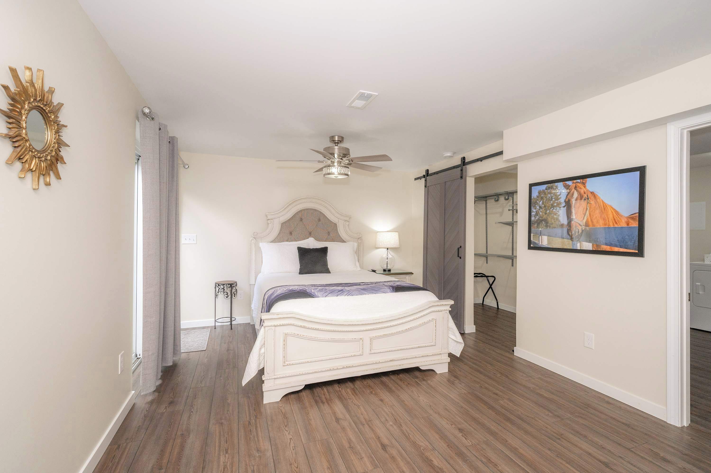 4 bedrooms, desk, iron/ironing board, travel cot