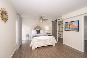 4 chambres, bureau, Wi-Fi, draps fournis