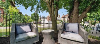 Chic City Retreat 87