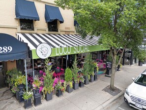 Exterior - Classic Charm on Ashland – For 8 (Columbus)