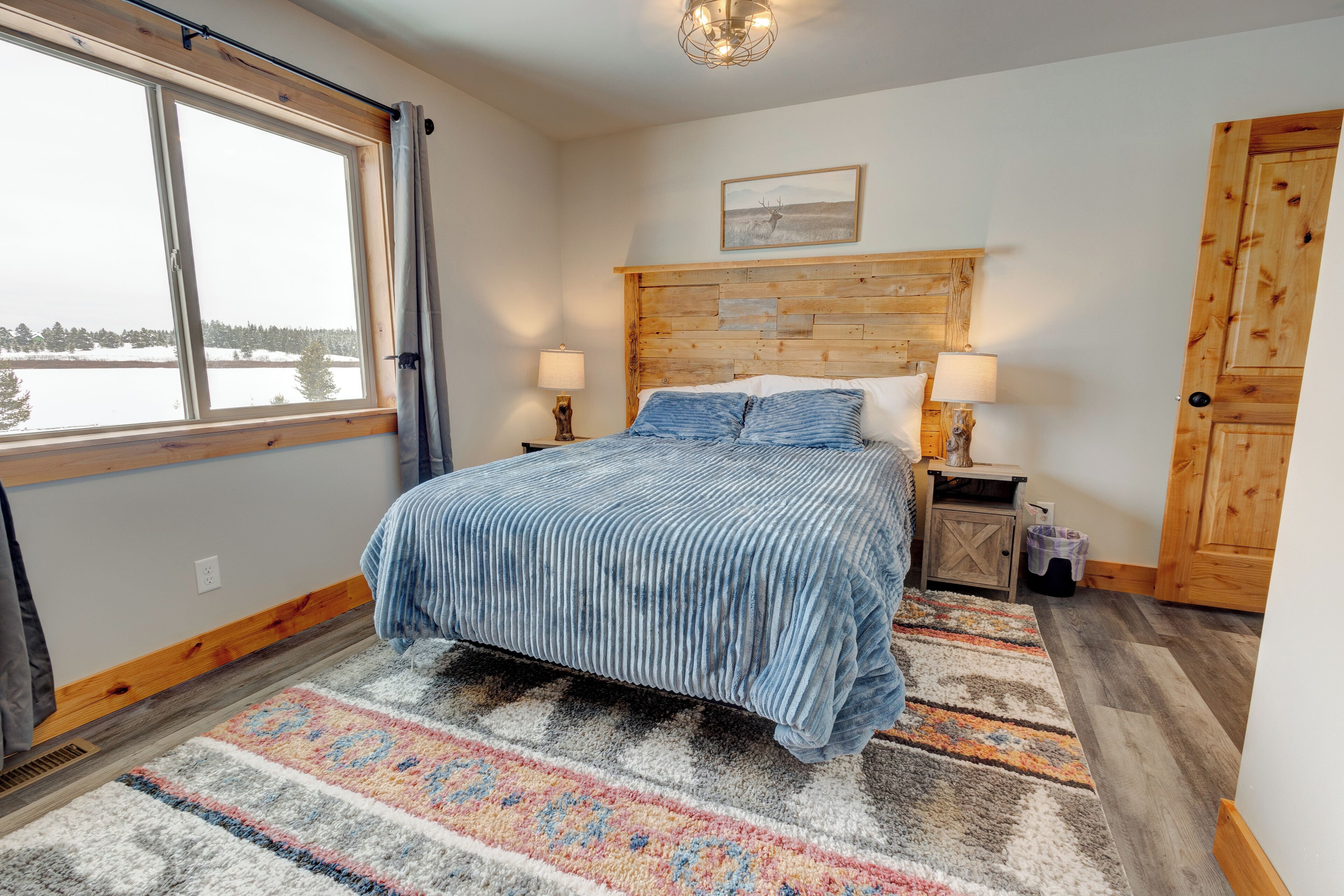 7 間睡房、可攜式嬰兒床、Wi-Fi、床單