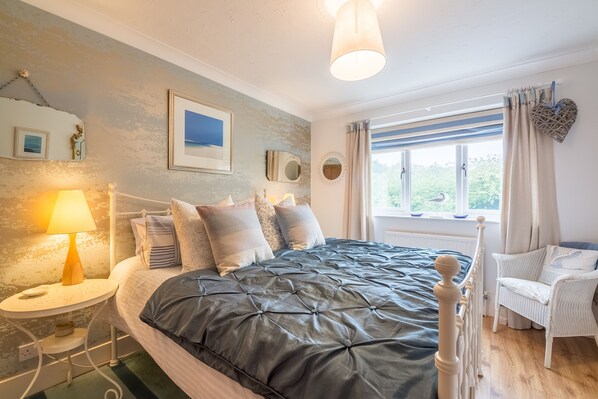 1 غرفة نوم ومكواة/لوح كي وخدمة الإنترنت وملاءات أسرّة