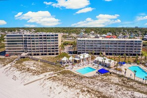 Exterior - NEW RENTAL! COMPLETELY RENOVATED! GREAT BEACH AND POOL VIEWS (Panama City)