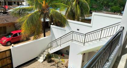 Elegant One Bedroom Apartment with Kitchen