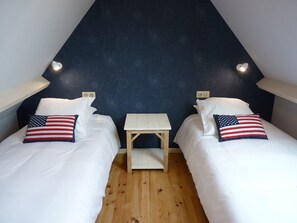 4 bedrooms, in-room safe, iron/ironing board, free WiFi