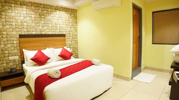 Standard Room | Iron/ironing board, free WiFi