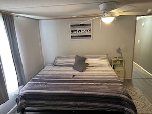2 chambres, fer et planche à repasser, Wi-Fi gratuit, draps fournis