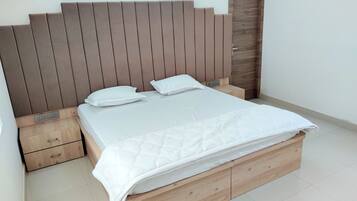 Deluxe Single Room | Free WiFi