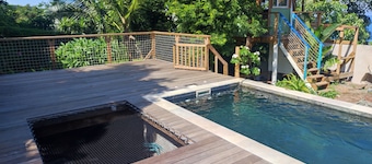 Domaine megaptera, 3 houses with incredible views, garden and swimming pool