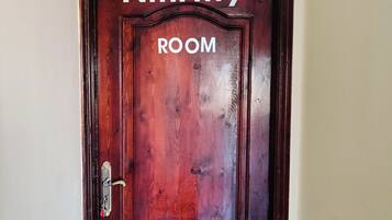 Comfort Room | Free WiFi