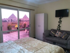 Comfort Room, Resort View - sneferu pyramids inn (Giza)